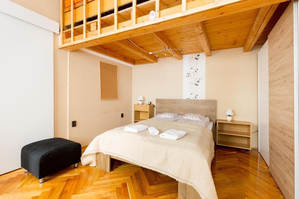 Szentkiralyi 5 - Double Basic In The City Center - Self-Check-In Budapešť Exteriér fotografie